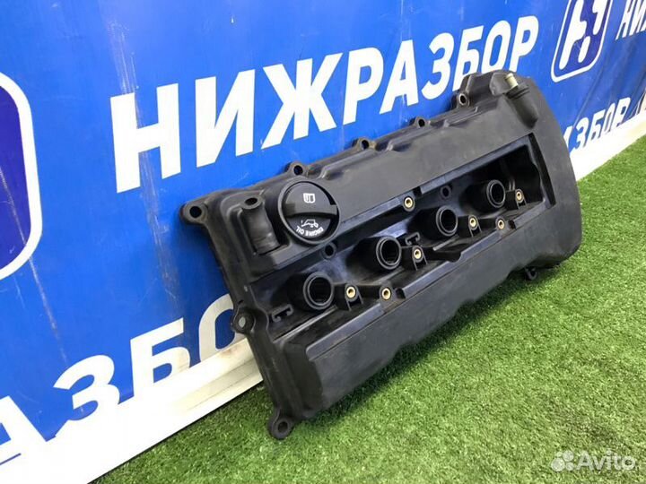 Крышка клапанная (гбц) передняя Mitsubishi