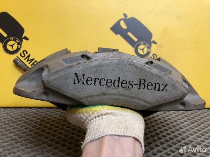 Суппорт тормозной передний правый Mercedes-Benz C