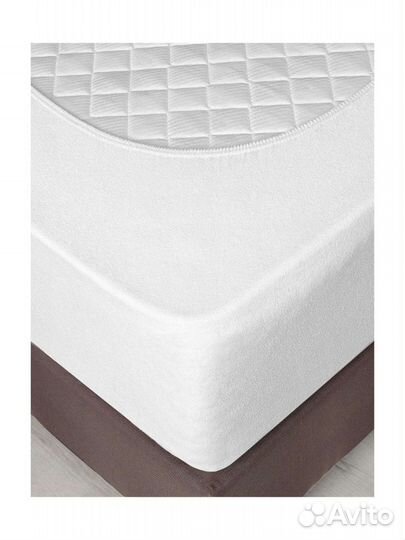 Непромокаемый наматрасник на резинке 160*200 новый