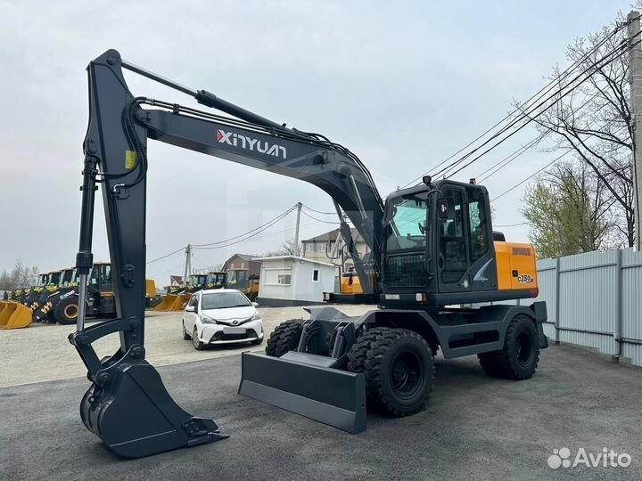 Колёсный экскаватор XINYUAN C150W, 2024