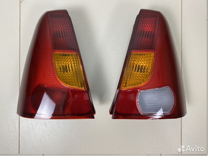 Фонарь задний в крыло Renault Logan 2005-2008