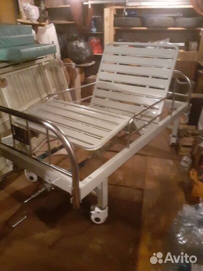 Медицинская кровать для лежачих больных