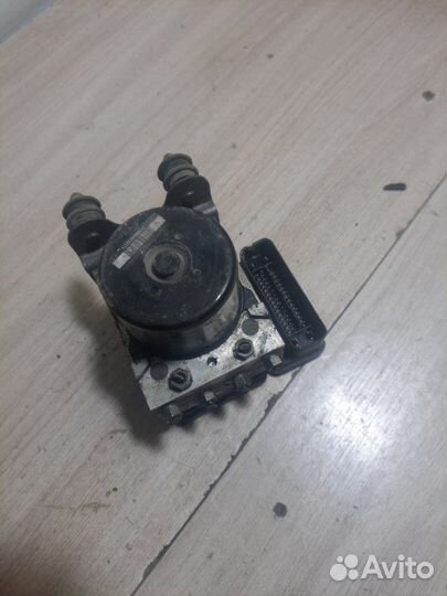 Блок ABS Volkswagen Transporter Т5 3.2 BKK(бкк)