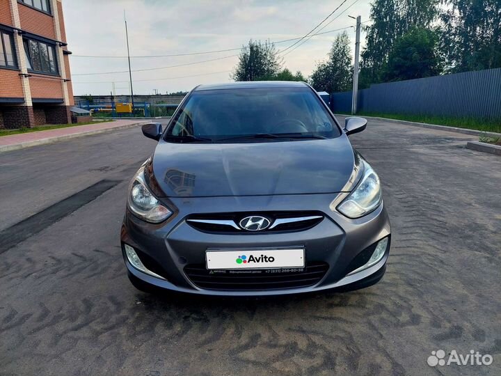 Hyundai Solaris 1.4 AT, 2012, 113 600 км