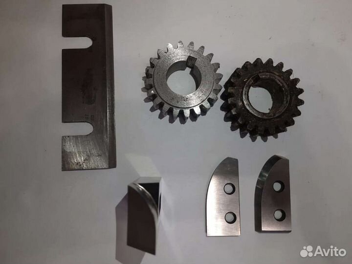 Изделия из металла на заказ. Шестерёнки, резцы