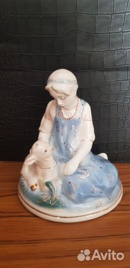 Статуэтка Алёнушка и братец Иванушка Фарфор Гжель