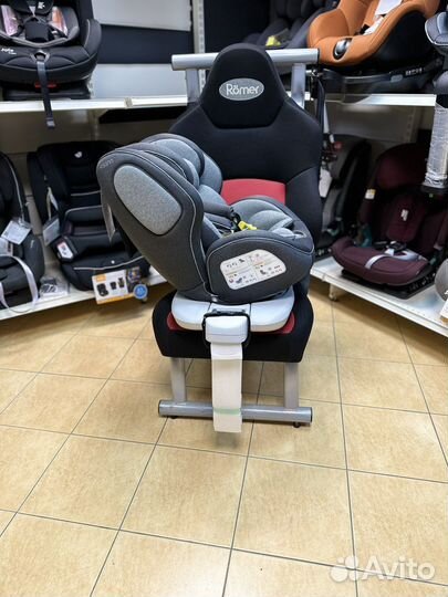 Osann One SL поворотное автокресло с рождения