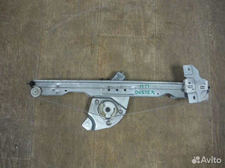Стеклоподъемник передний правый Duster 2016