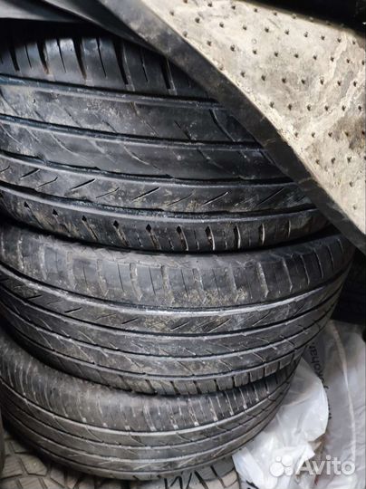 Dunlop Grandtrek AT1 235/55 R18