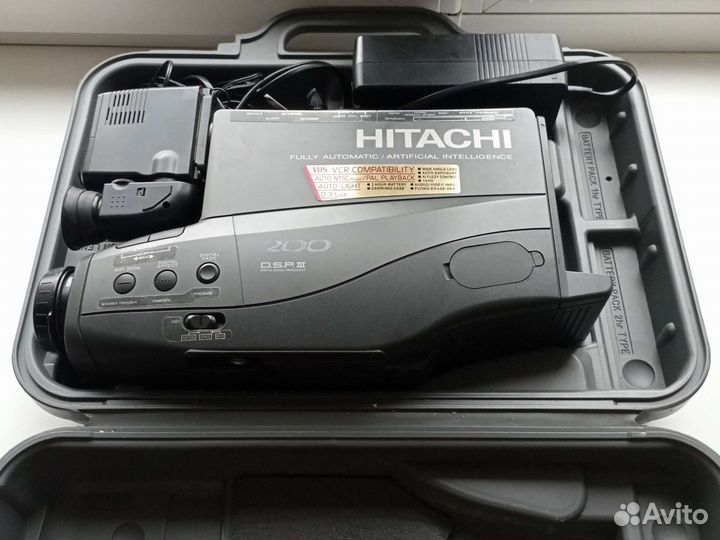 Видеокамера Hitachi VM-7380 E