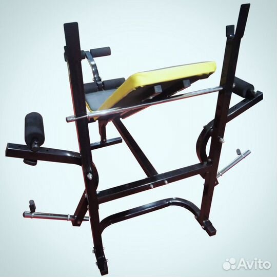 Скамья со стойками