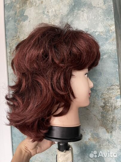 Парик каштановый