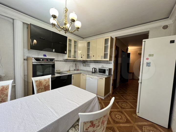 2-к. квартира, 60 м², 17/17 эт.