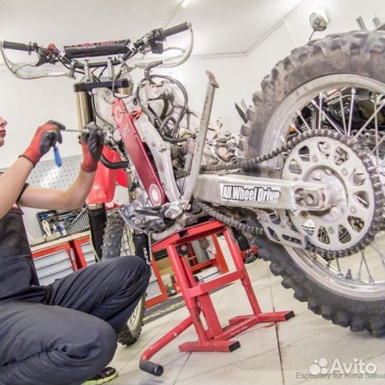 Механик/слесарь в мото-мастерскую