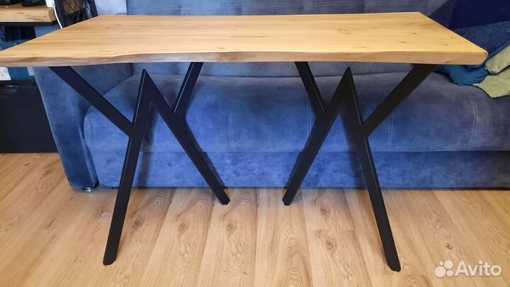 Письменный стол