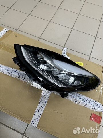 Левая фара tesla model 3