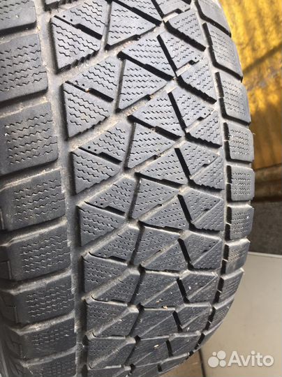 Bridgestone Blizzak DM-V2 285/60 R18