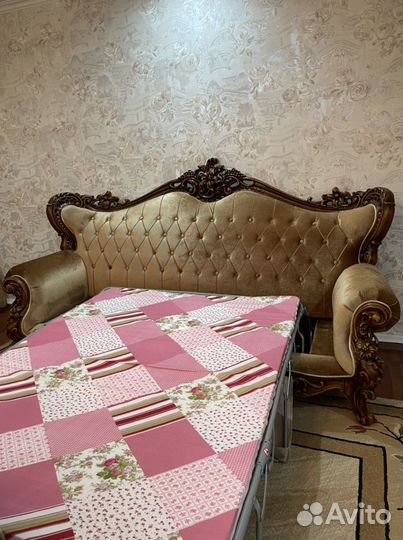 Диван с креслами