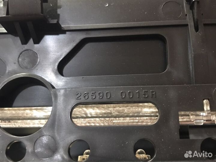 Фонарь задний (стоп сигнал) Renault Fluence 1