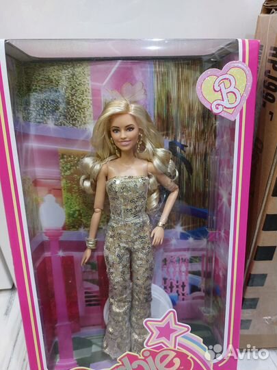 Barbie the movie Марго Робби в золотом
