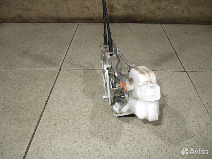 Замок двери задней левой Mitsubishi Galant 9