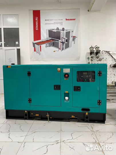 Дизельный генератор 600 кВт в кожухе с авр