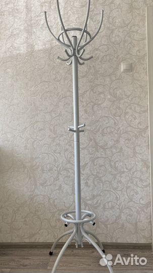 Вешалка для одежды напольная