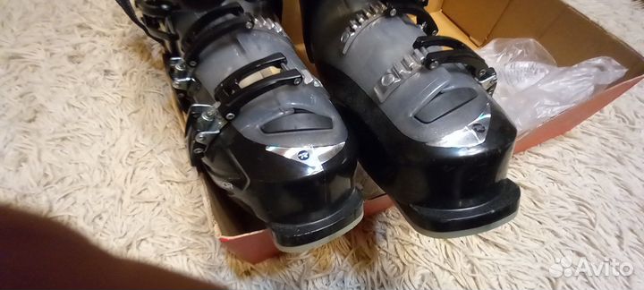 Горнолыжные ботинки