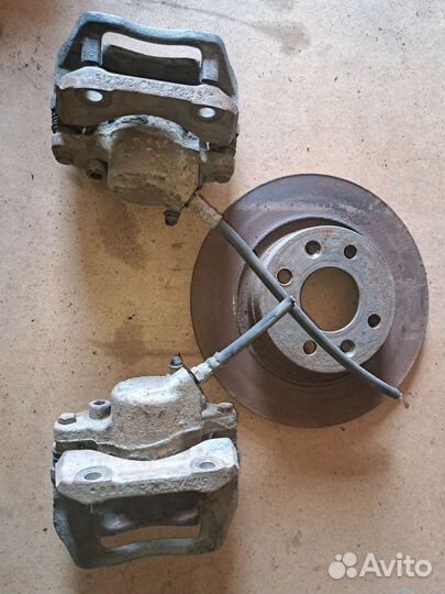 Суппорт левый правый диск renault logan