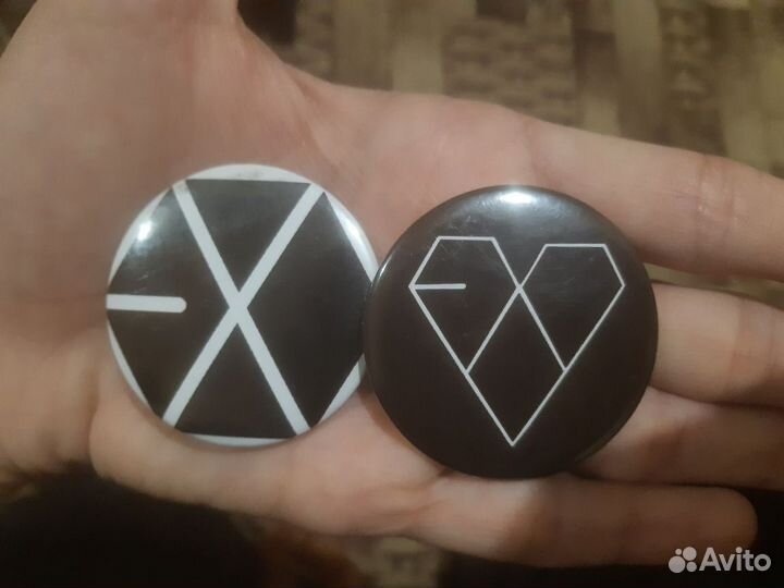 Значки Exo