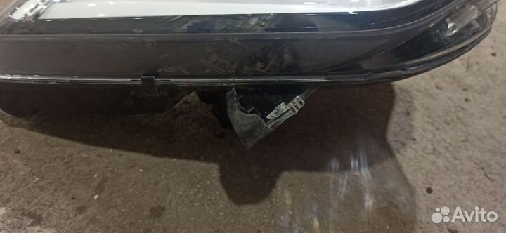 Фара правая рено аркана