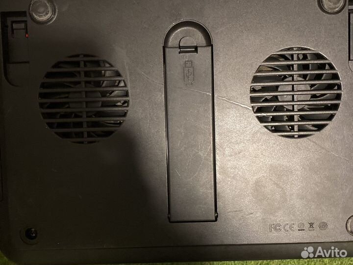 Охлаждающая настольная подставка для ноутбука