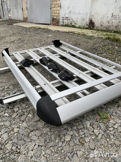 Багажник на крышу автомобиля