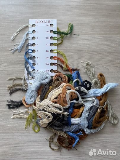 Риолис Тигрята в снегу