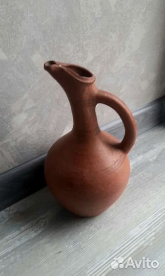 Кувшины глиняные