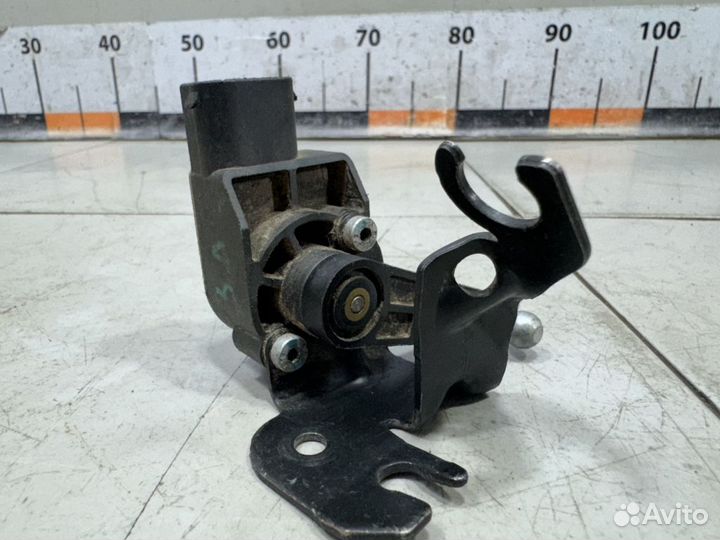 Датчик уровня подвески Porsche Panamera 970