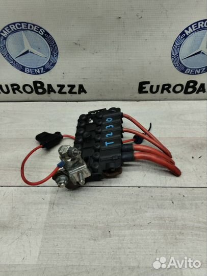 Блок силовых предохранителей Mercedes W906
