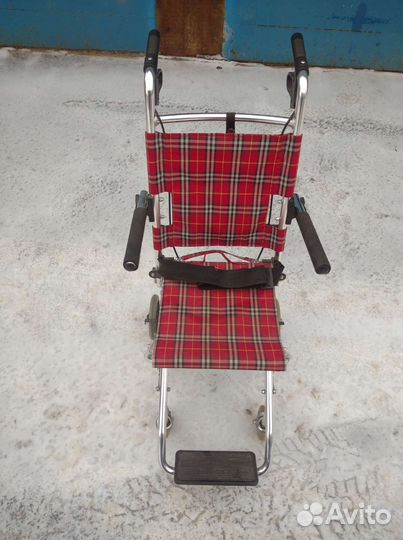 Инвалидная коляска