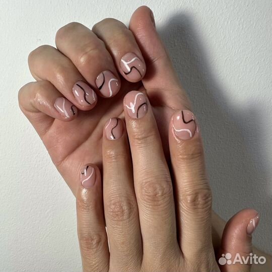 Маникюр, покрытие на свои и наращивание