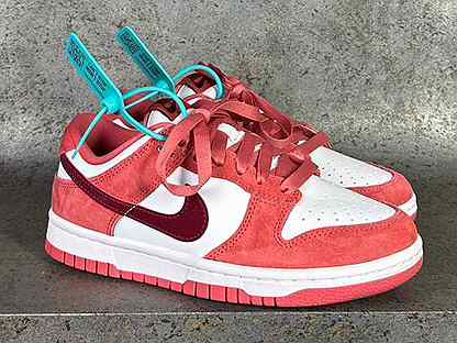 Кроссовки Nike Dunk Low "Valentine's Day"