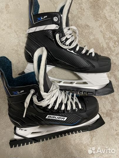 Хоккейные коньки Bauer X-LP 43,5