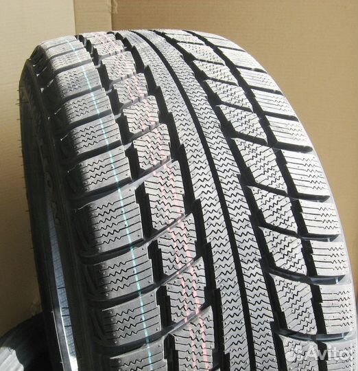 Triangle TR777 235/65 R17