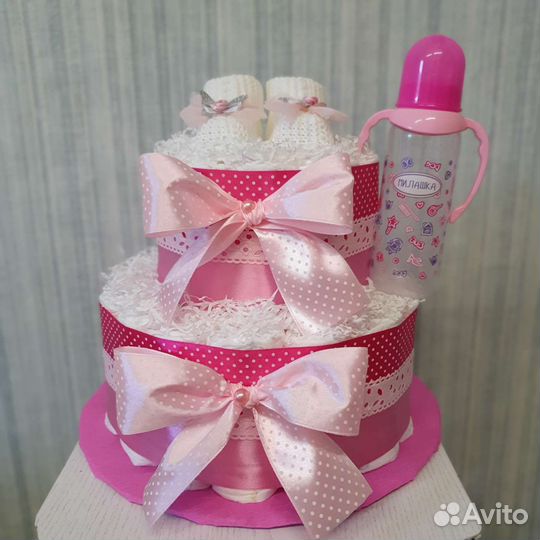 Торт из памперсов, подарок на рождение