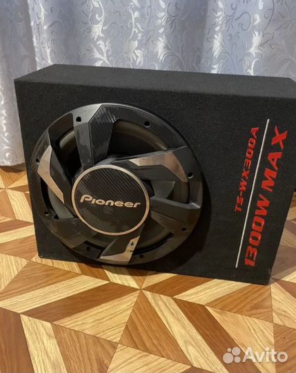 Активный сабвуфер