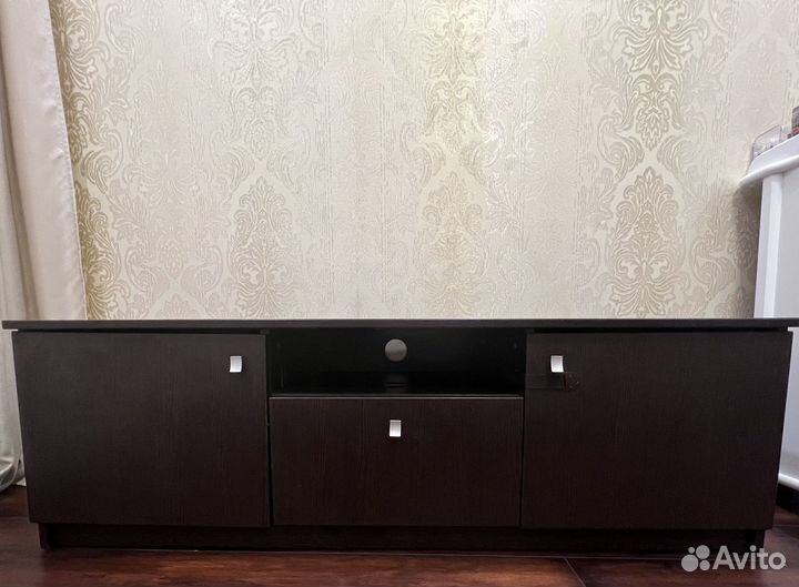 Тумба под телевизор