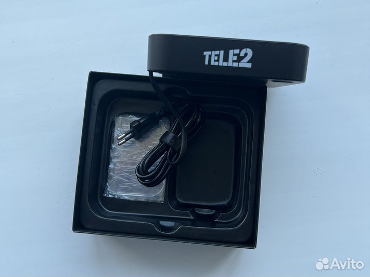 Зарядная станция Tele2 с 4 USB-портами