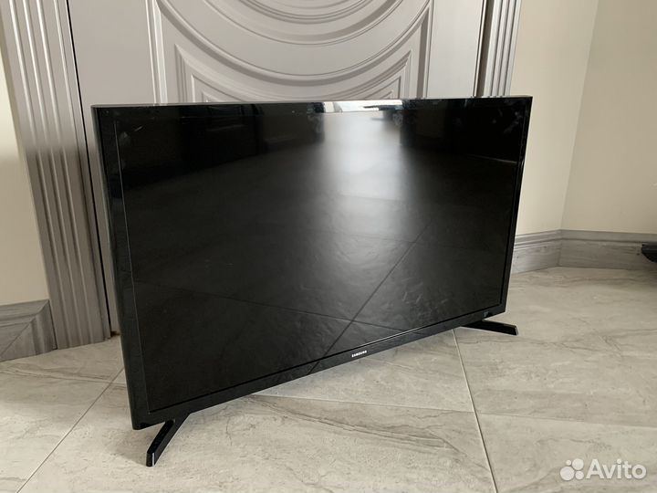 Телевизор samsung