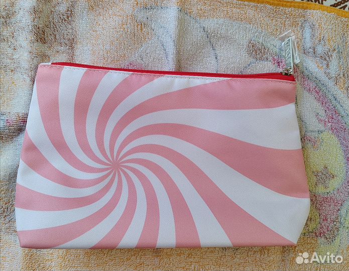 Косметички, люфа