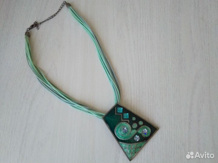 Броши. Бусы. Ожерелья. Браслет. Винтаж