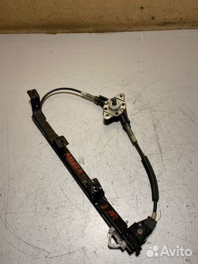 Стеклоподъемник задний правый Fiat Albea